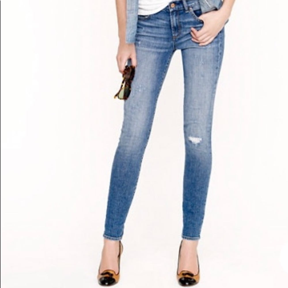 JCrew size 24 EUC toothpick jeans with stretch.